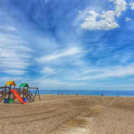 Daire In Near La Carihuela Torremolinos